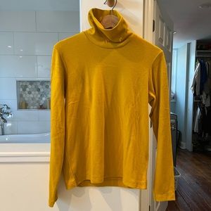 Women’s Yellow HEATTECH Uniqlo Turtleneck shirt small